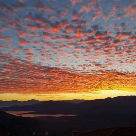 Όμορφο Διαμερισμα Με Δυο Κρεβατοκάμαρες Delphi Exterior foto